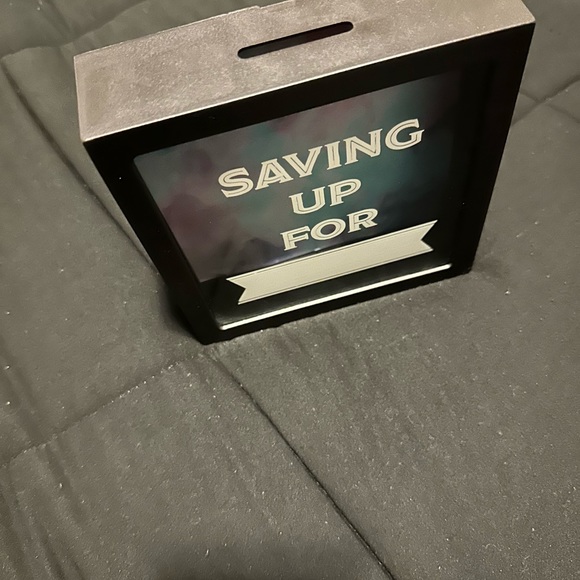 Piggy bank - Picture 3 of 3